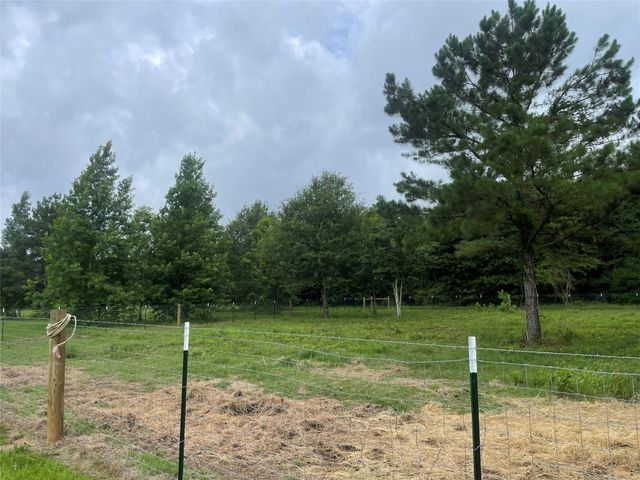 977 Tafelski, New Waverly, TX 77358
