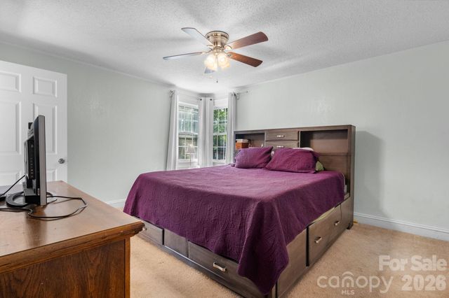 227 W 27th Street, Newton, NC 28658