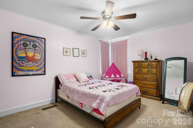 227 W 27th Street, Newton, NC 28658