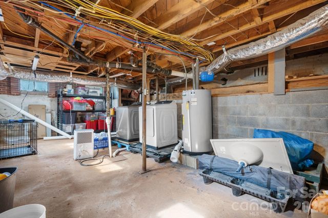 227 W 27th Street, Newton, NC 28658