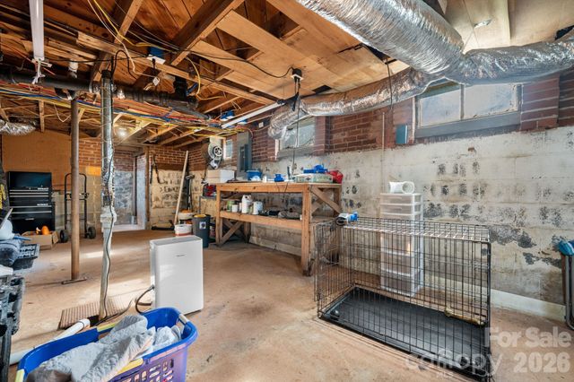 227 W 27th Street, Newton, NC 28658