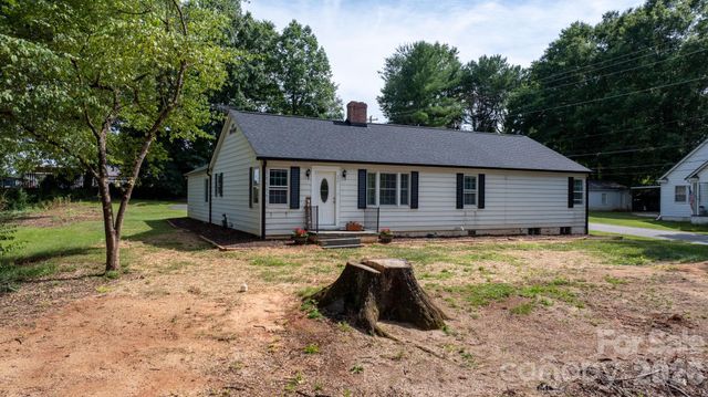 227 W 27th Street, Newton, NC 28658