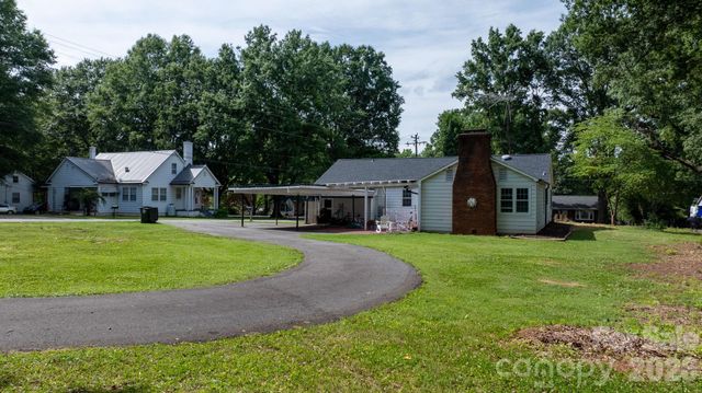 227 W 27th Street, Newton, NC 28658