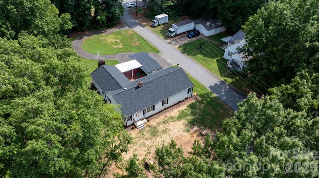 227 W 27th Street, Newton, NC 28658
