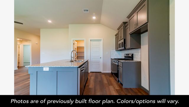 10976 S 272nd East Avenue, Coweta, OK 74429
