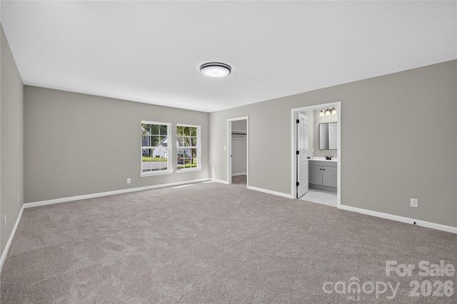 702 Foxborough Road, Charlotte, NC 28213