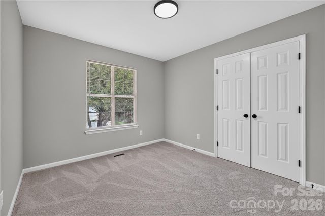 702 Foxborough Road, Charlotte, NC 28213