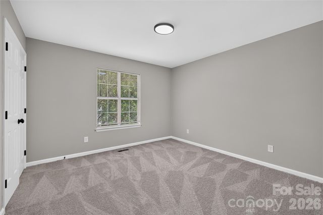 702 Foxborough Road, Charlotte, NC 28213