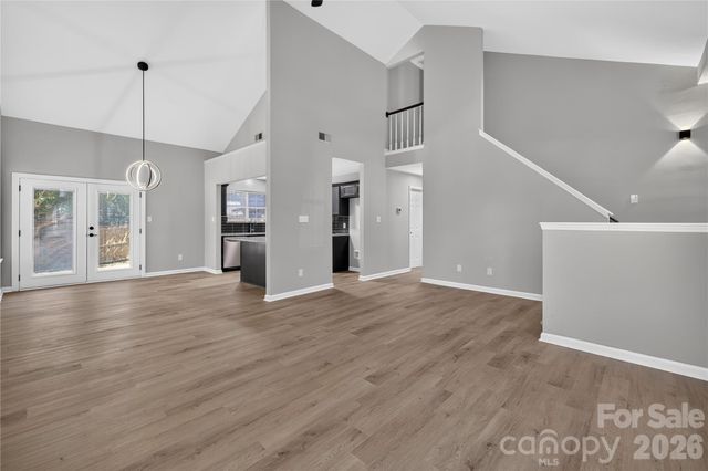 702 Foxborough Road, Charlotte, NC 28213