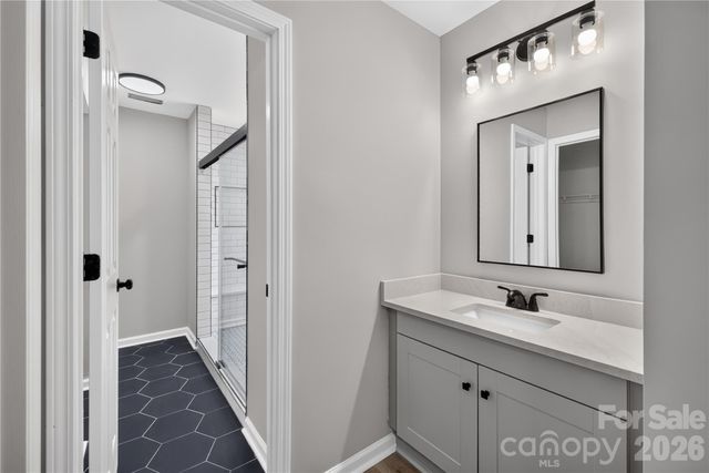 702 Foxborough Road, Charlotte, NC 28213