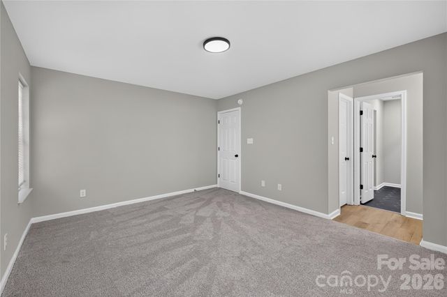 702 Foxborough Road, Charlotte, NC 28213
