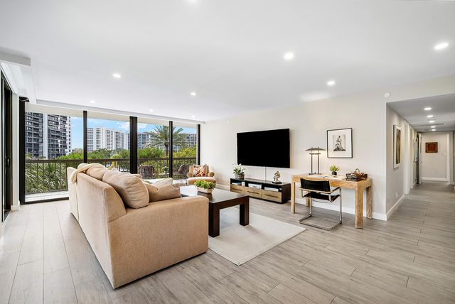 4740 S Ocean Boulevard 416, Highland Beach, FL 33487