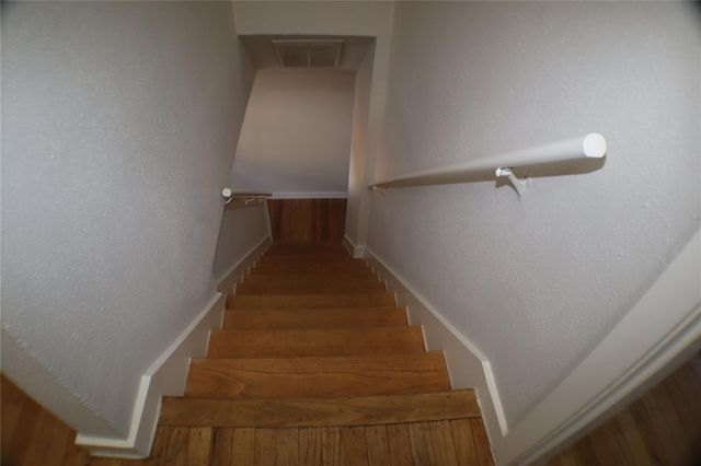 4020 Blue Bonnet Boulevard B, Houston, TX 77025