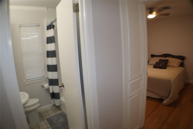 4020 Blue Bonnet Boulevard B, Houston, TX 77025