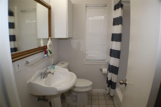 4020 Blue Bonnet Boulevard B, Houston, TX 77025