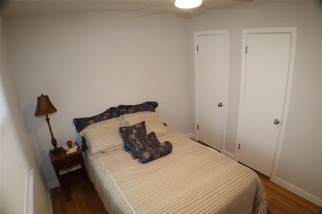 4020 Blue Bonnet Boulevard B, Houston, TX 77025