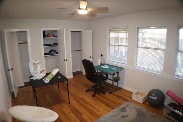 4020 Blue Bonnet Boulevard B, Houston, TX 77025