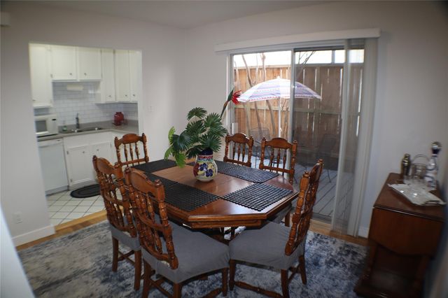 4020 Blue Bonnet Boulevard B, Houston, TX 77025