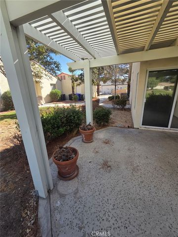 11394 Country Club Dr, Apple Valley, CA 92308