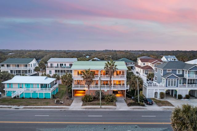 309 Palmetto Boulevard, Edisto Island, SC 29438