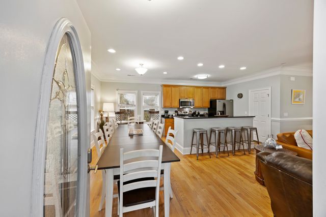 309 Palmetto Boulevard, Edisto Island, SC 29438