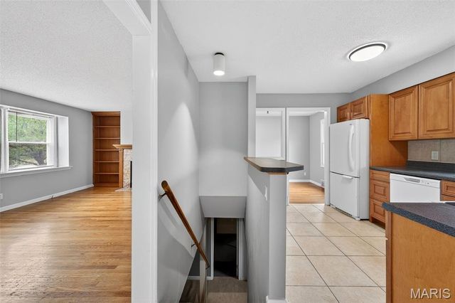 6231 Archwood Lane, St Louis, MO 63123