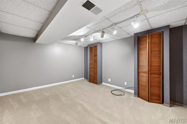 6231 Archwood Lane, St Louis, MO 63123