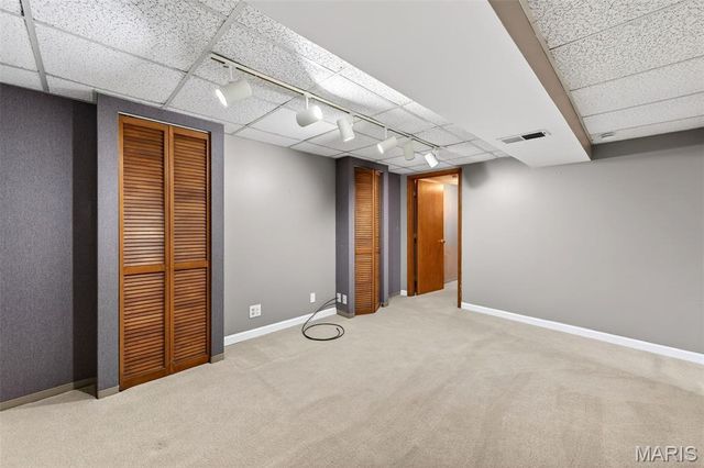 6231 Archwood Lane, St Louis, MO 63123