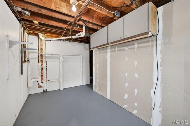 6231 Archwood Lane, St Louis, MO 63123