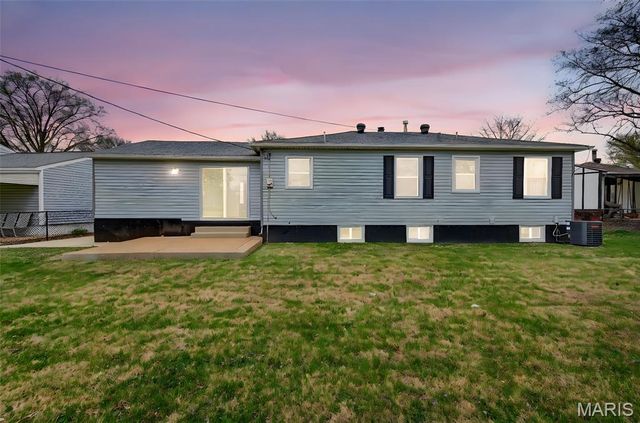 6231 Archwood Lane, St Louis, MO 63123