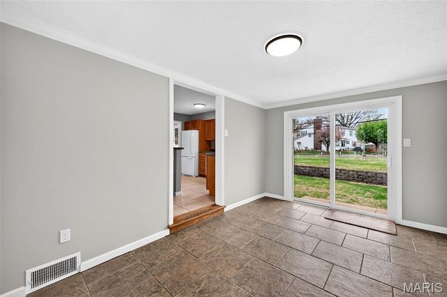 6231 Archwood Lane, St Louis, MO 63123