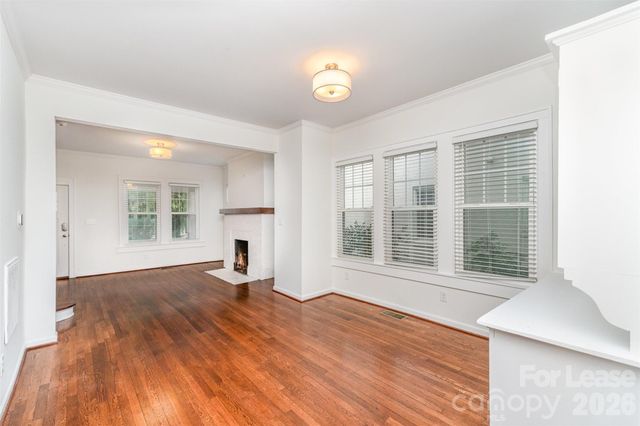 2110 Dartmouth Place, Charlotte, NC 28207