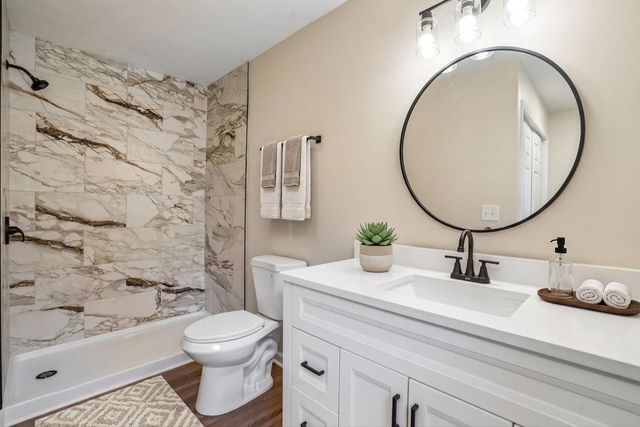 1013 Copper Still Cir, Kingston Springs, TN 37082