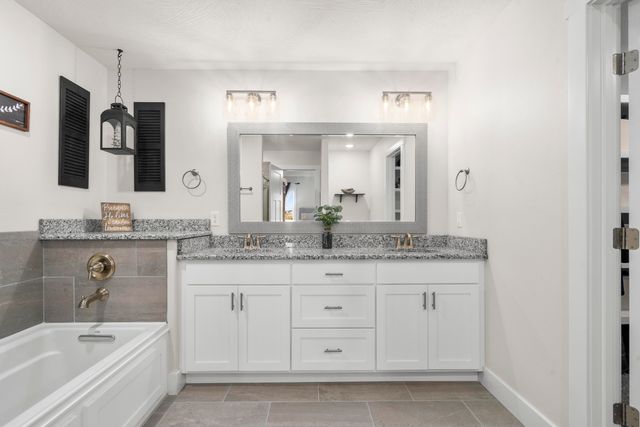 2314 W Sorrento Court, Ozark, MO 65721