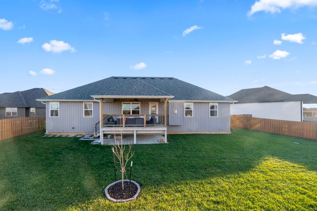 2314 W Sorrento Court, Ozark, MO 65721