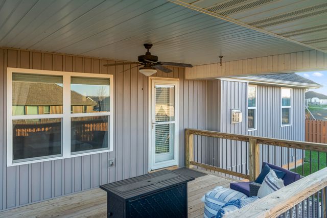 2314 W Sorrento Court, Ozark, MO 65721