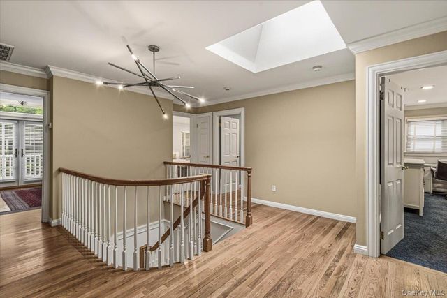 30 Woodland Road, Roslyn, NY 11576