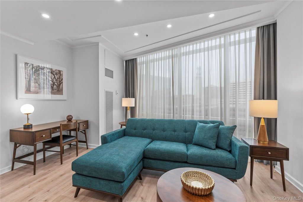 1 Renaissance Square 10H, White Plains, NY 10601 — photo 4
