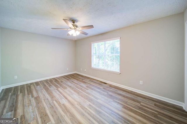 6020 Lakeside Court, Gainesville, GA 30506