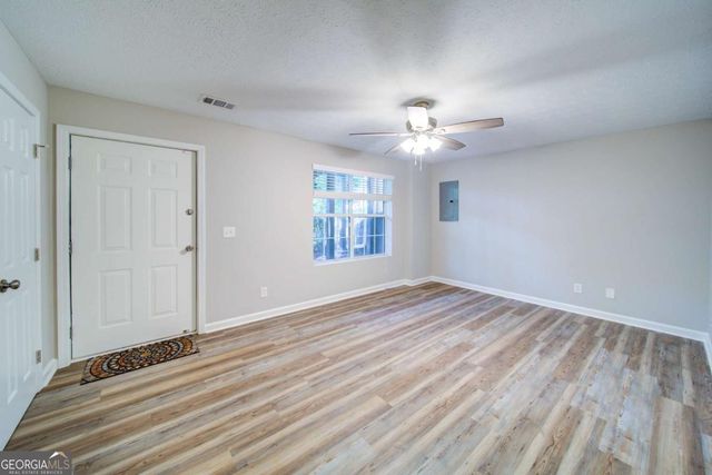 6020 Lakeside Court, Gainesville, GA 30506