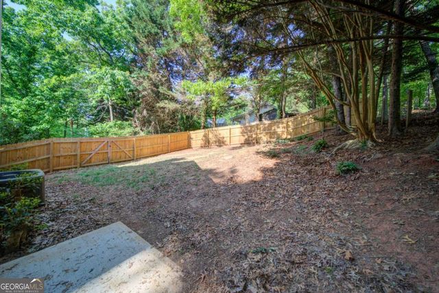 6020 Lakeside Court, Gainesville, GA 30506