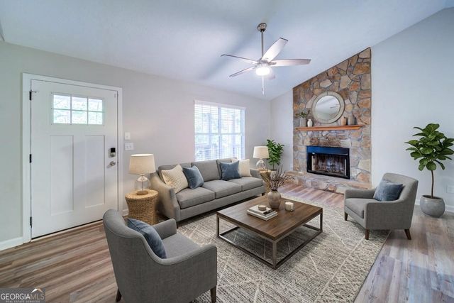 6020 Lakeside Court, Gainesville, GA 30506