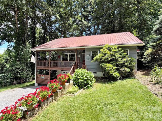 10 Bridle Drive, Maggie Valley, NC 28751