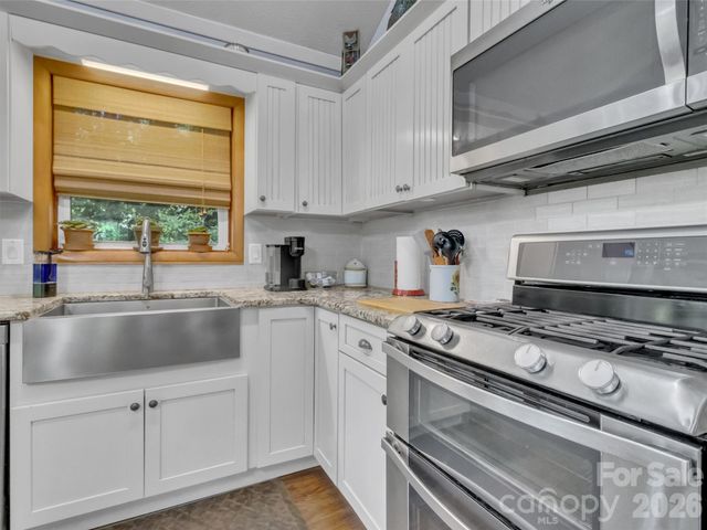 10 Bridle Drive, Maggie Valley, NC 28751