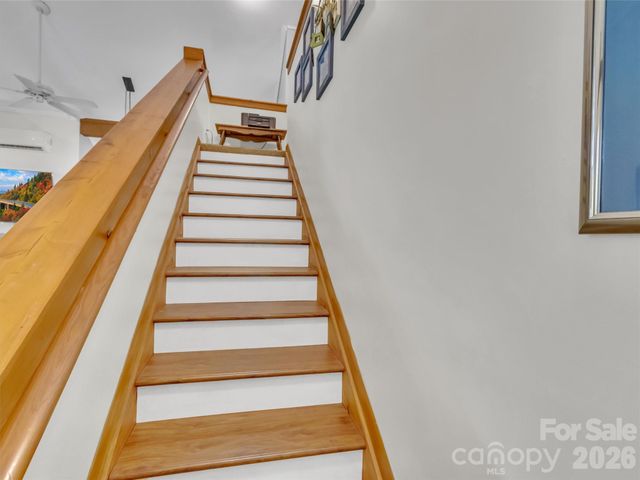 10 Bridle Drive, Maggie Valley, NC 28751