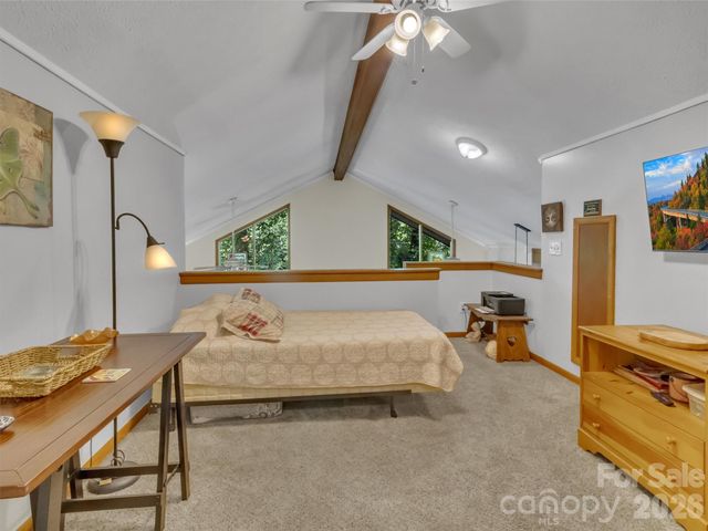 10 Bridle Drive, Maggie Valley, NC 28751