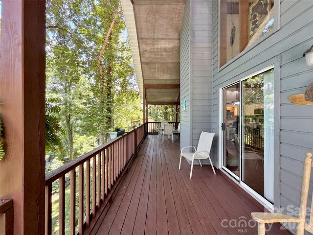 10 Bridle Drive, Maggie Valley, NC 28751