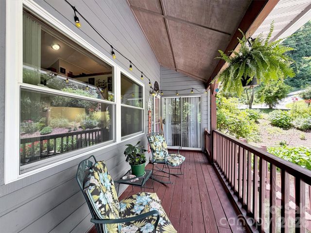 10 Bridle Drive, Maggie Valley, NC 28751