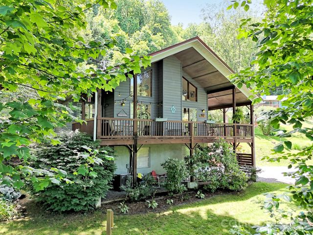 10 Bridle Drive, Maggie Valley, NC 28751
