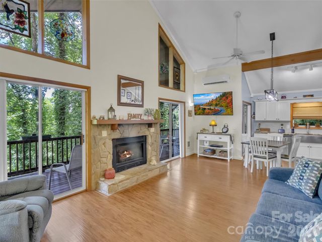 10 Bridle Drive, Maggie Valley, NC 28751